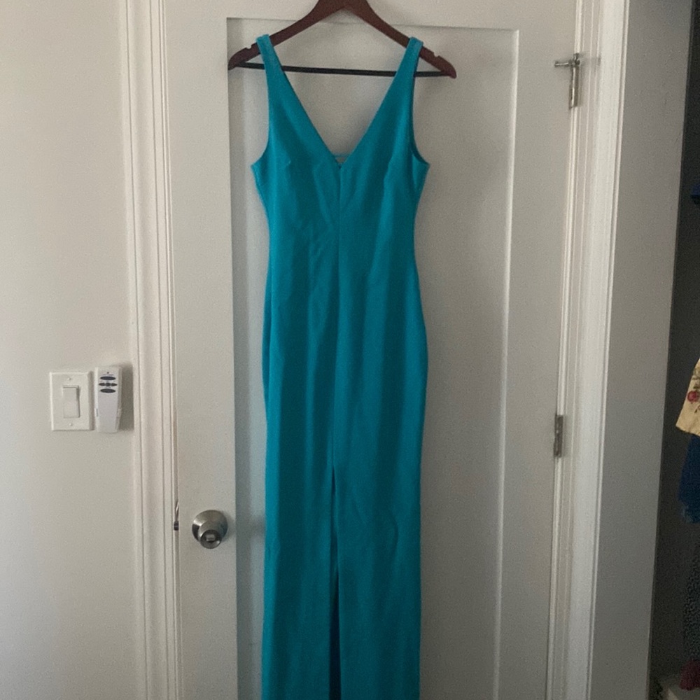 Bright elegant aqua turquoise floor length gown